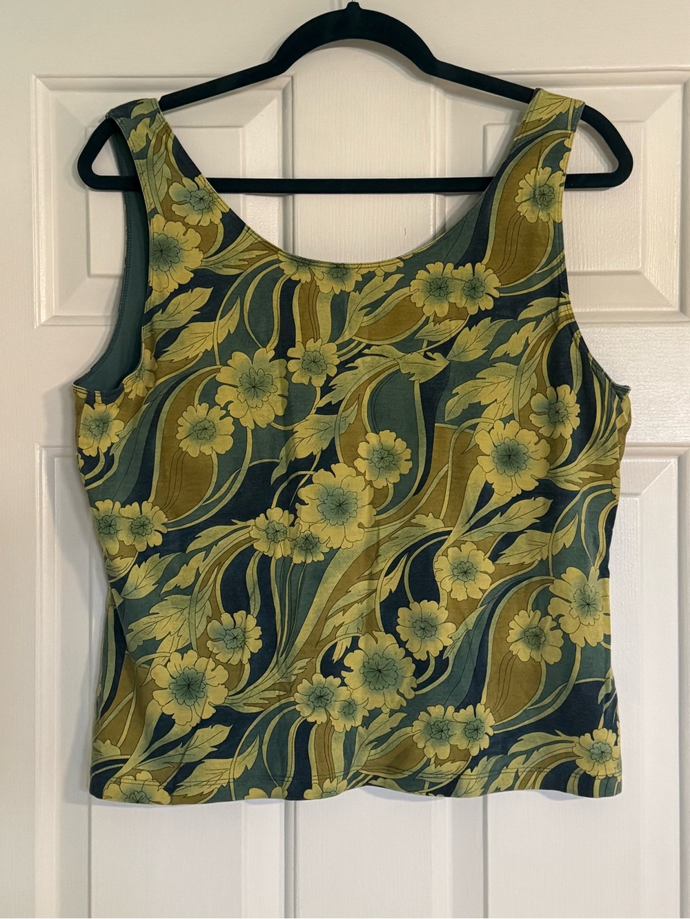 Tommy Bahama Women’s Green Floral Sleeveless Tank Top Shelf Bra XL EUC Silk - Picture 2 of 5